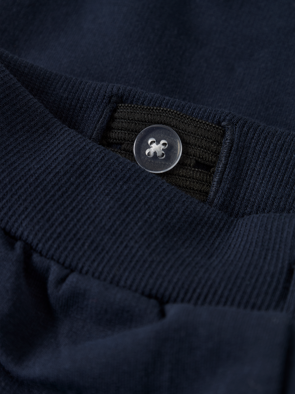 model_shot-front_full